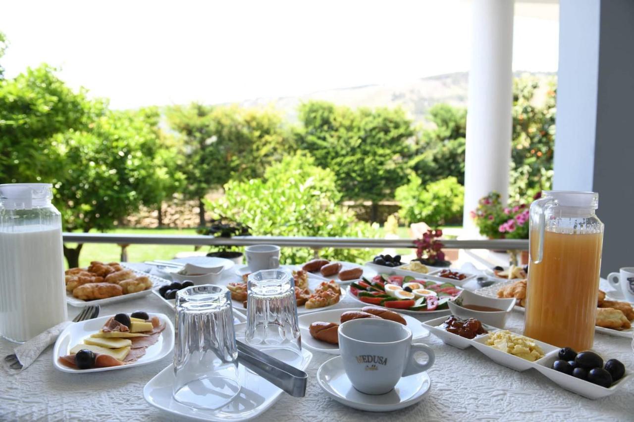 Hotel Vila Arbri Berat Exterior foto