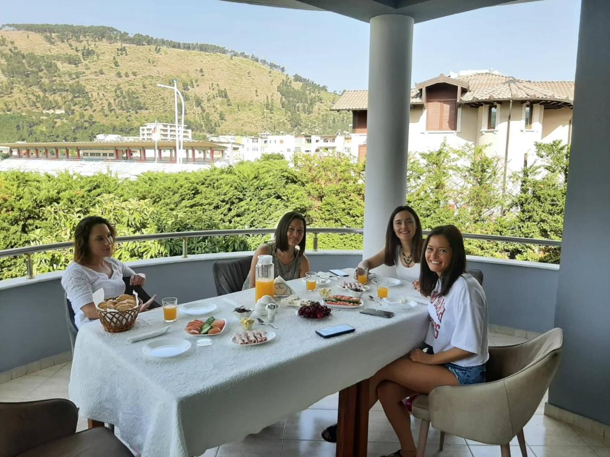 Hotel Vila Arbri Berat Exterior foto